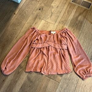 NWT LISTICLE textured babydoll top, size medium